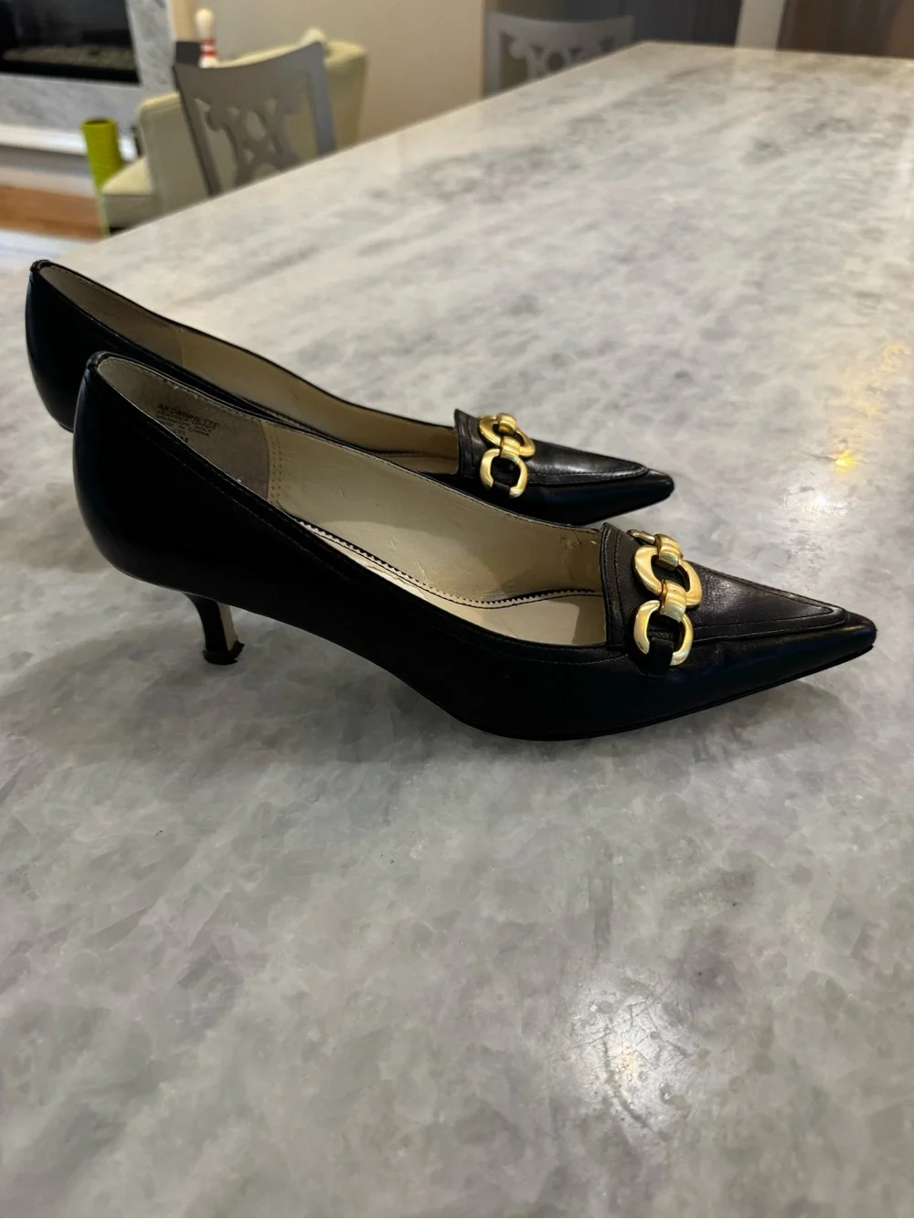 Anne Klein Black Pointed Kitten Heel Pumps with Gold Chain
